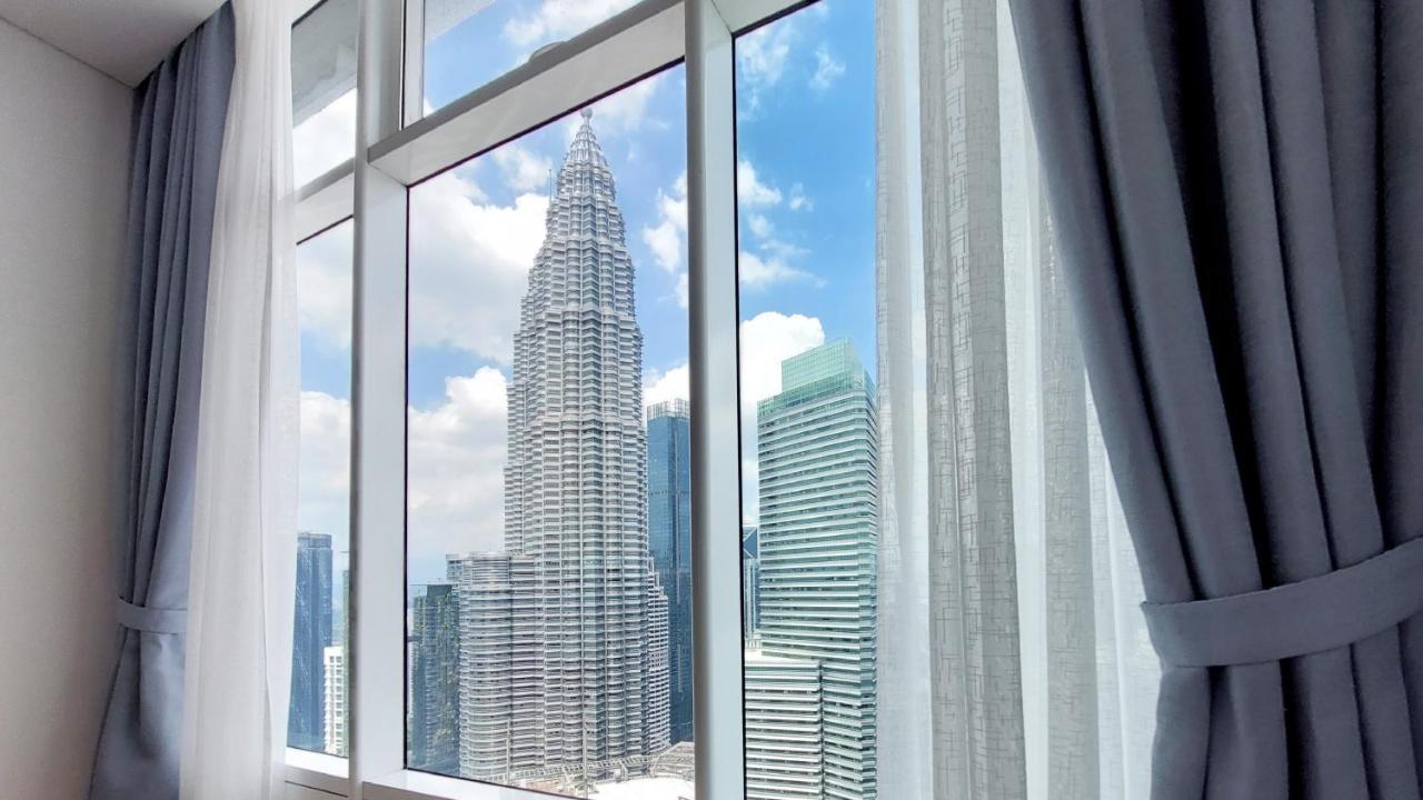 Sky Suites With Klcc Twin Tower View By Irent365 Kuala Lumpur Exterior photo